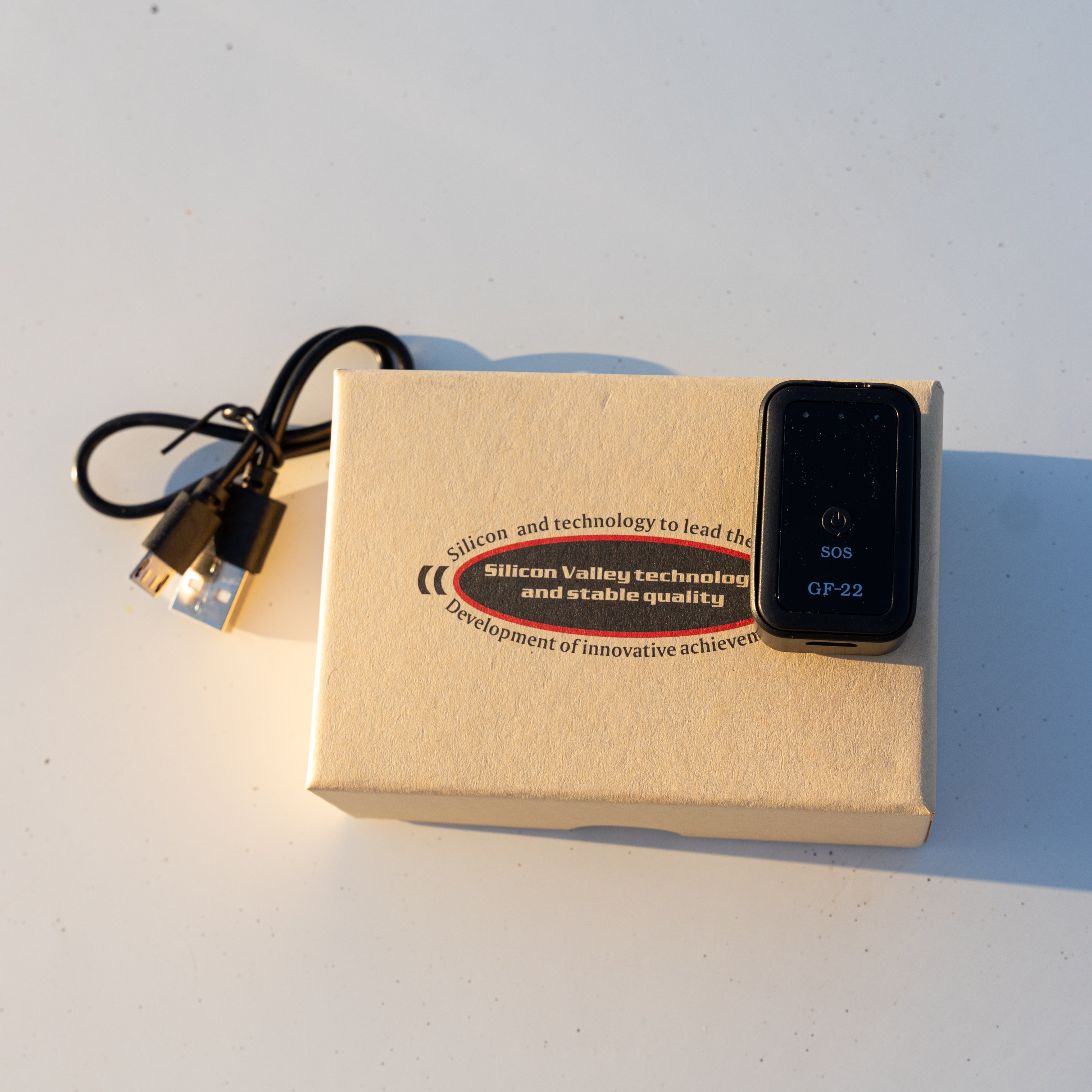 Mini GPS tracker GF-22