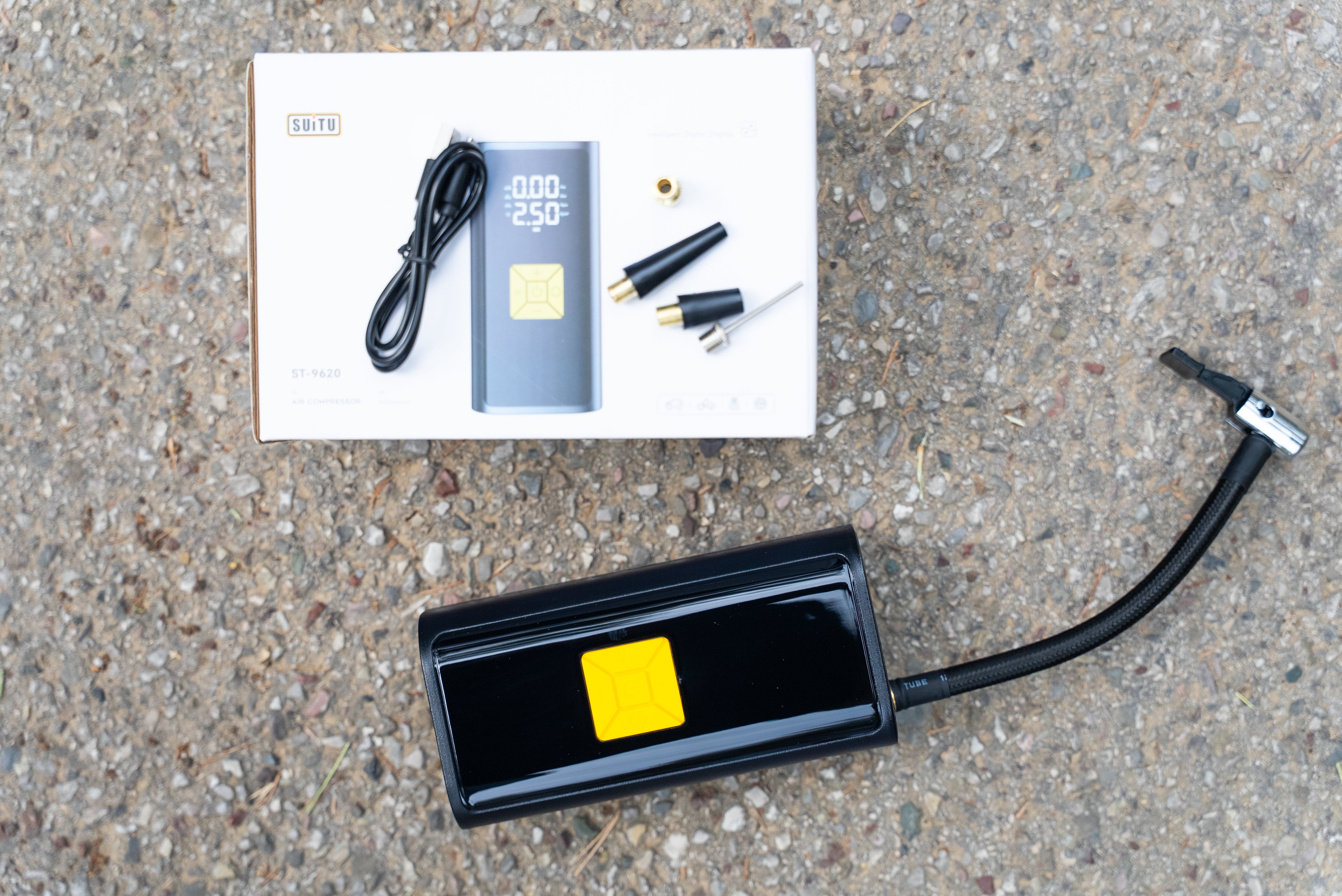 Ασύρματος επαναφορτιζόμενος αεροσυμπιεστής με LCD
-SUITU-