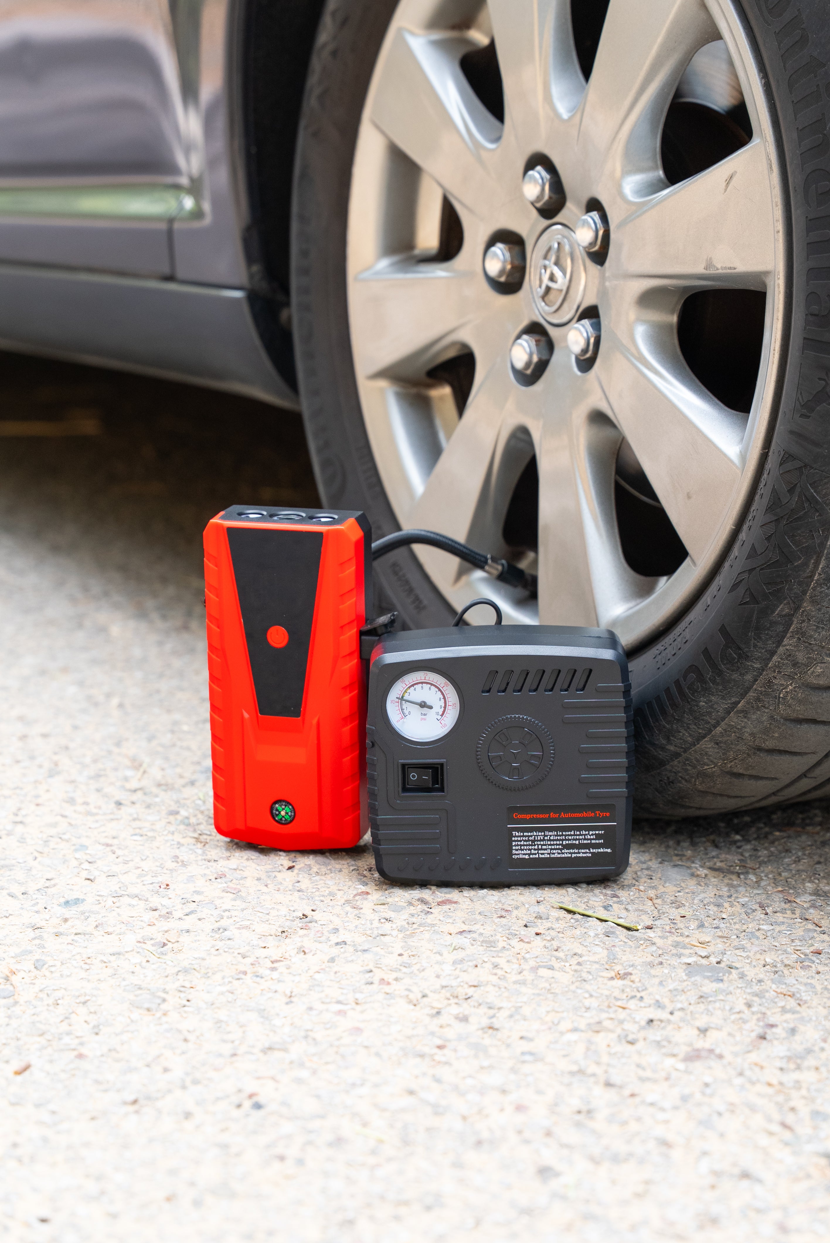 Kit Εκκινητής μπαταρίας & Αεροσυμπιεστής αυτοκινήτου